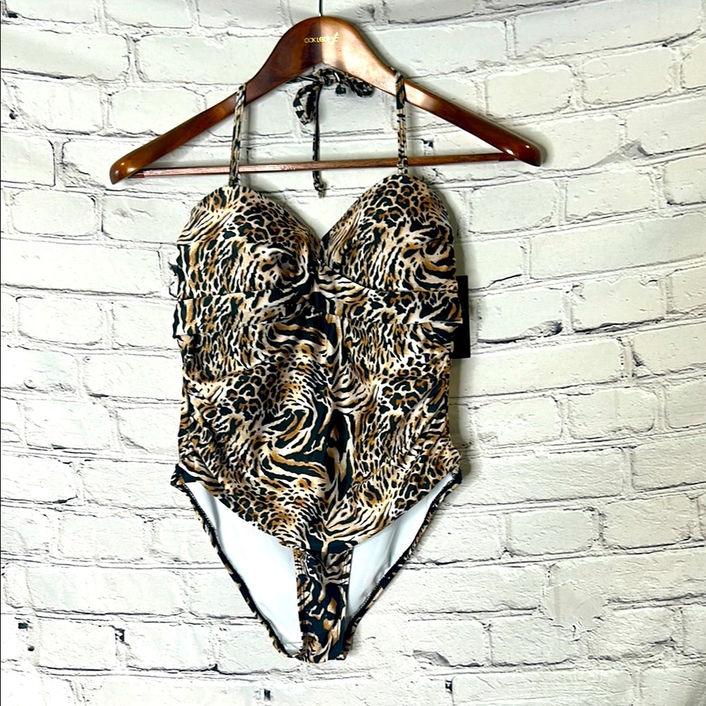 Simply Fit Halter-Style Leopard Print One-Piece Swimsuit Size Small Brand New